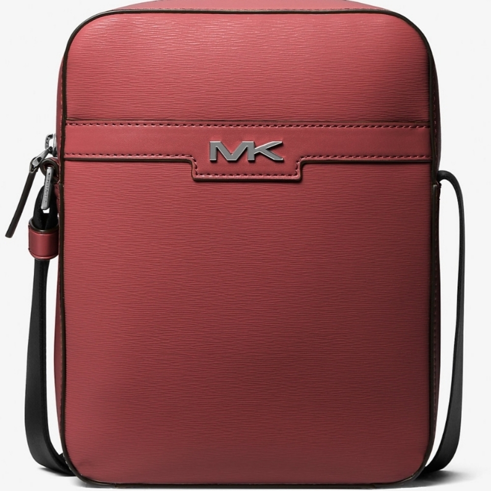 MICHAEL KORS BAG AND MATCHING CARD WALLET...